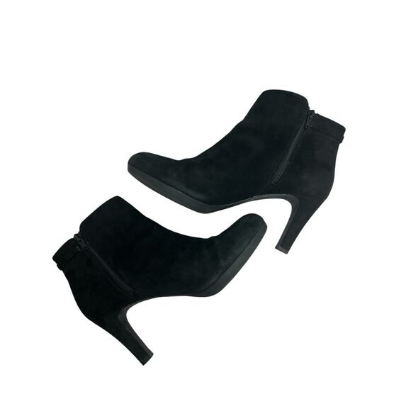 Clarks Grommet Black Vegan Suede High Heels Ankle Boots Size 10M Moto Whimsigoth - Picture 5 of 7